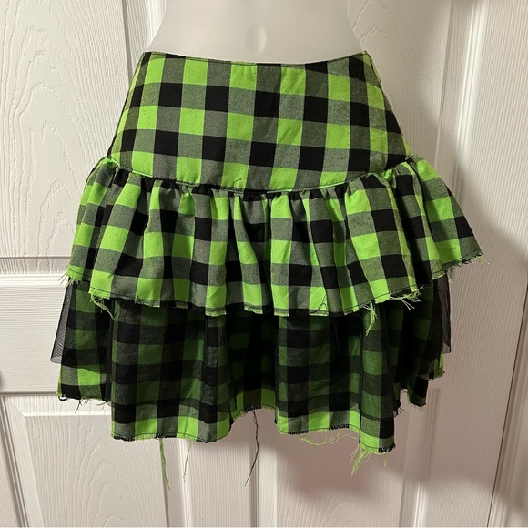 Hot Topic Dresses & Skirts - Hot Topic Lime Green Plaid Skirt